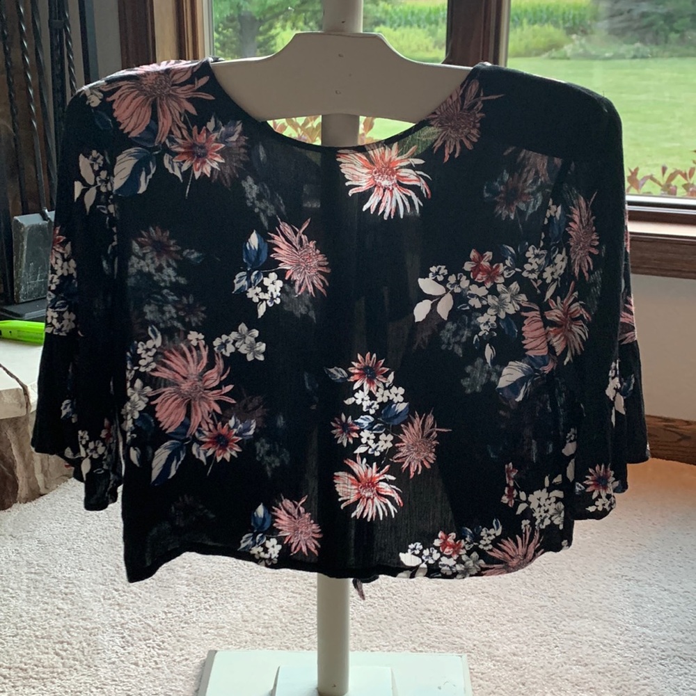 Hip blouse.